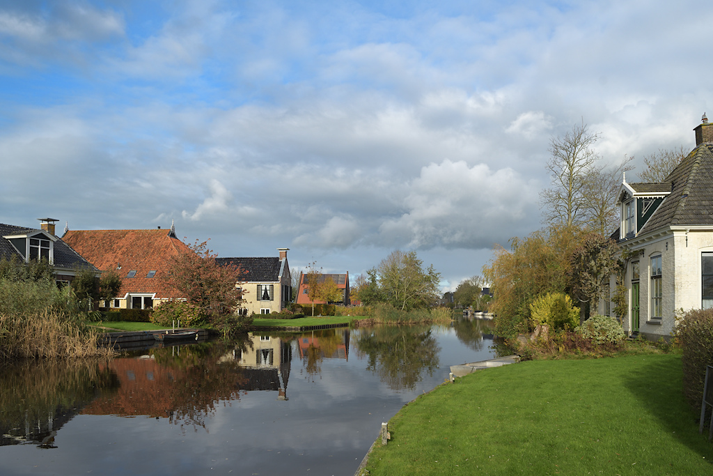 Broek, lintdorp langs een veenstroompje