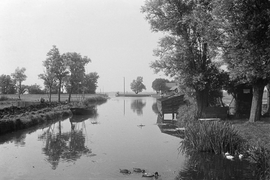 Goai�ngaryp, oude sluis met haven