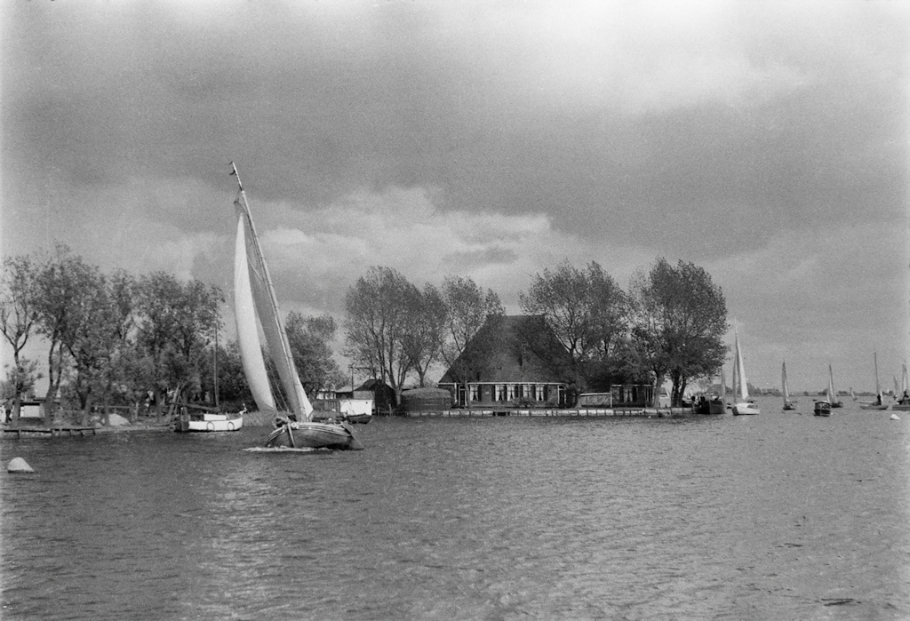 Grou, de Seinp�lle met boerderij De Vrijheid