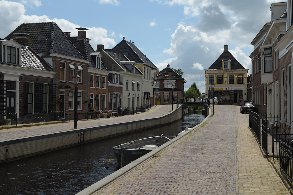 Kollum, zicht de brug over de Zijlsterrijd