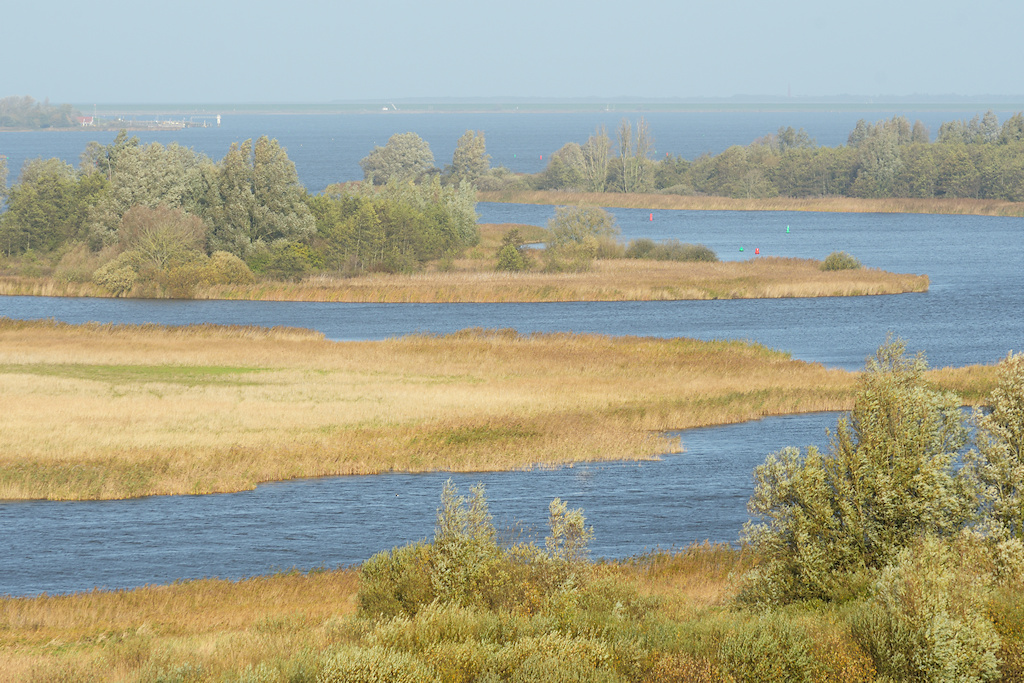 Lauwersmeer, uitzicht vanaf de Reiddomp naar Senneroog en Blikplaatgat