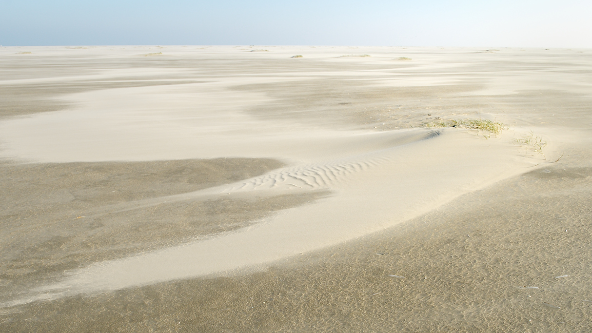 Schiermonnikoog, kale zandvlakte van de Balg