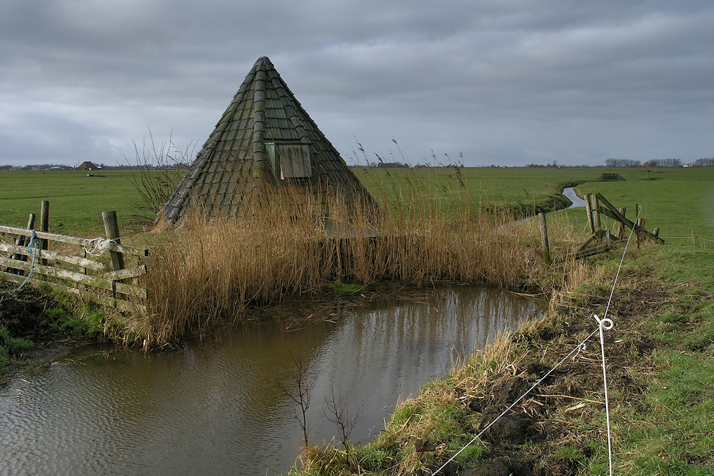 Onderstel van Spinnekop met dieselpomp