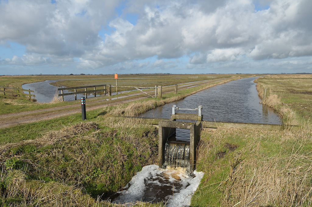 Stuw in de Kop van de Blokslootpolder