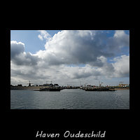 Zicht vanuit zee op de haven van Oudeschild