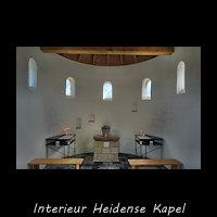 Het interieur van de Heidense Kapel in Stroe